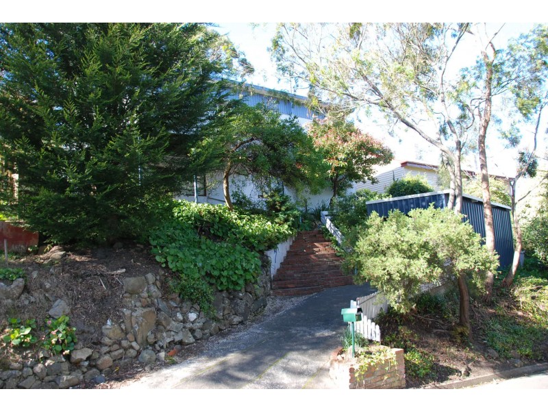 7 Churchill  Road, Taroona TAS 7053