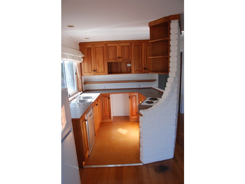 7 Churchill  Road, Taroona TAS 7053