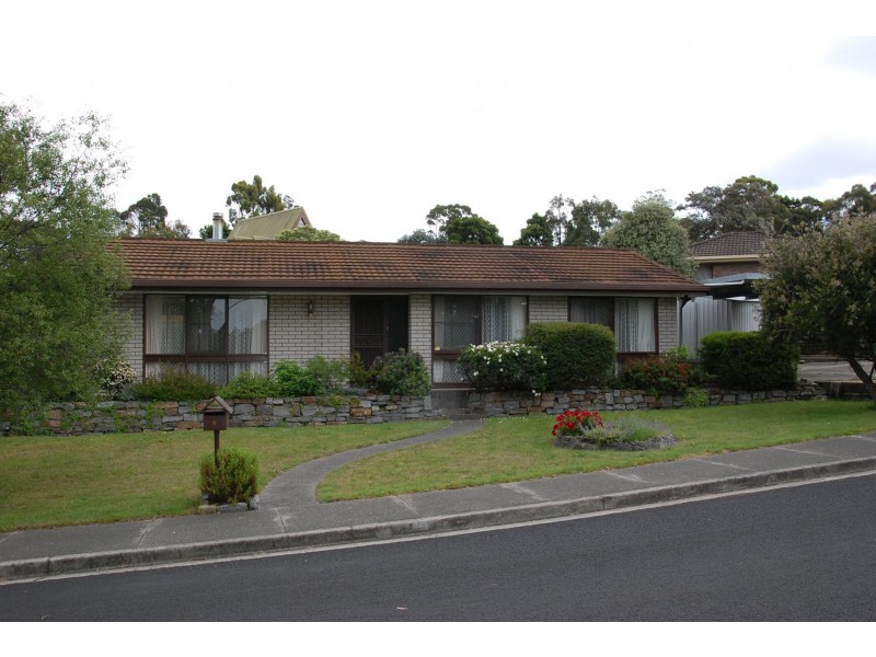 2 Wattle Street, Kingston TAS 7050