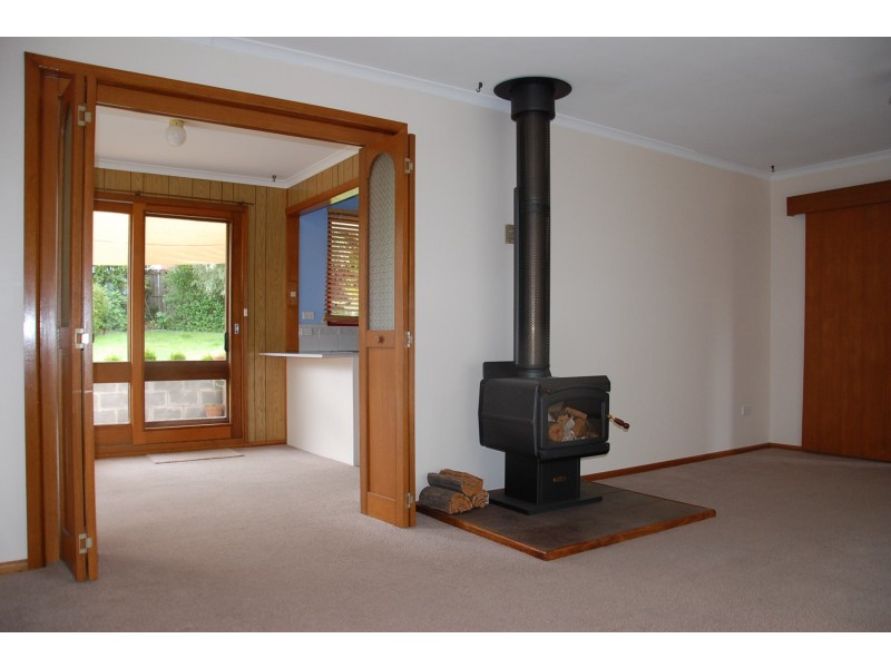 2 Wattle Street, Kingston TAS 7050