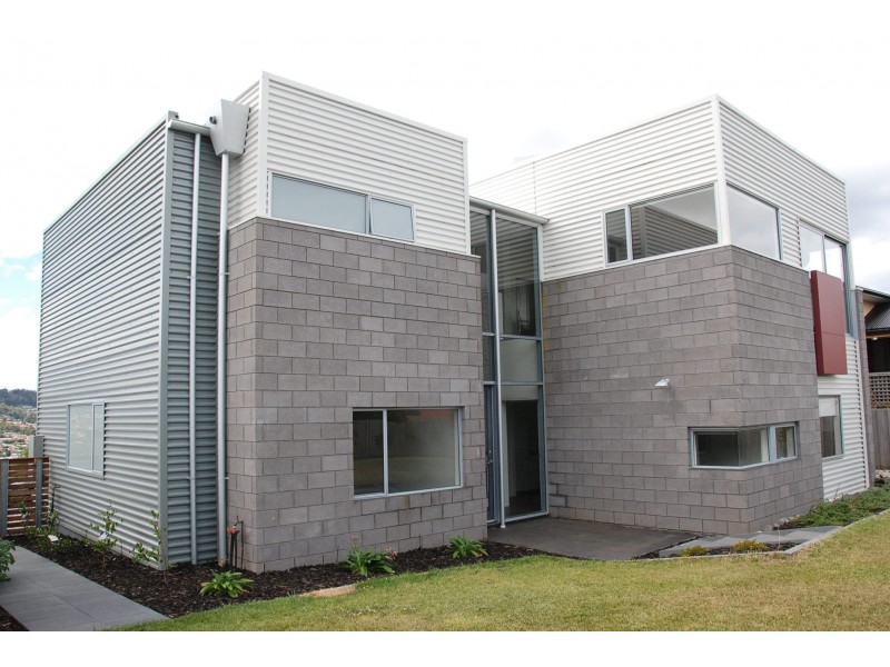 10 Liberty Court, Blackmans Bay TAS 7052