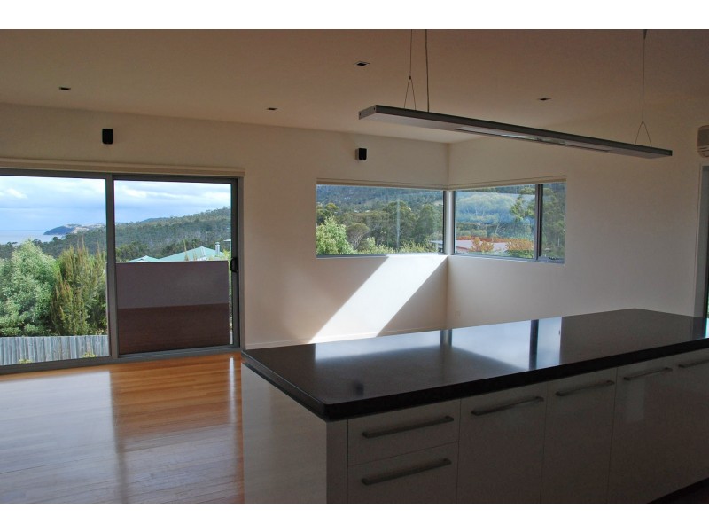 10 Liberty Court, Blackmans Bay TAS 7052