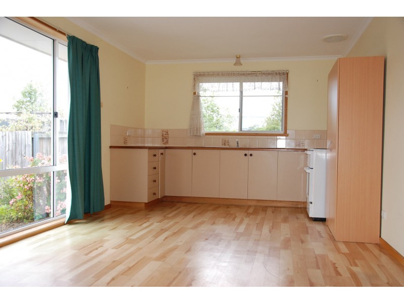 2/4 Lester Court, Kingston TAS 7050