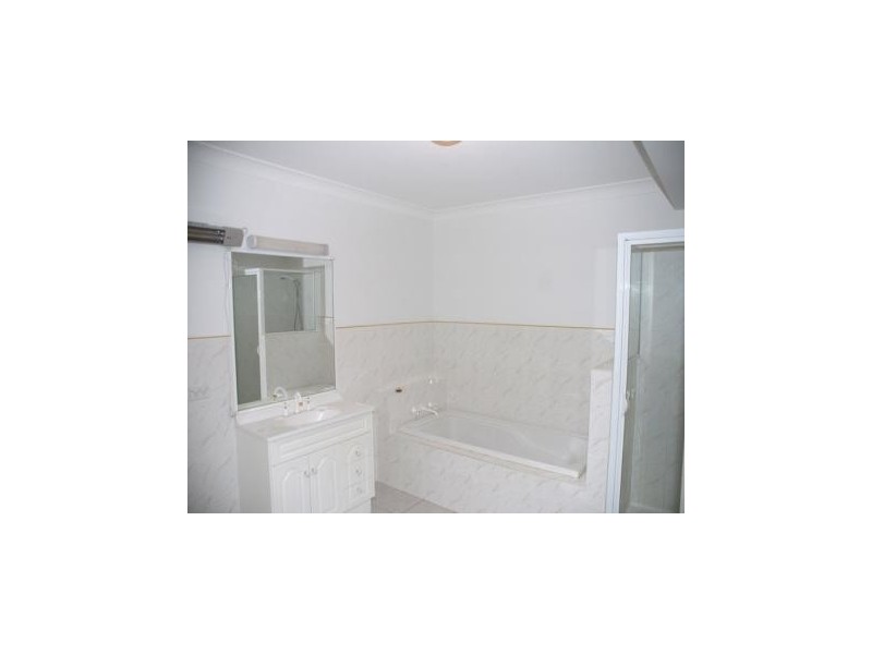 5 Amanda Crescent, Sandy Bay TAS 7005