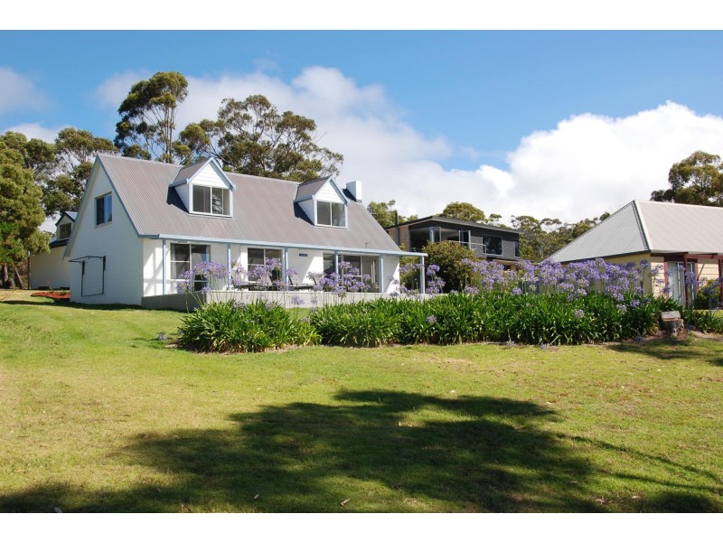 5 Bluff Road, Spring Beach TAS 7190