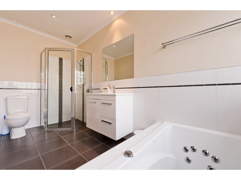 25 Jennings Street, New Town TAS 7008