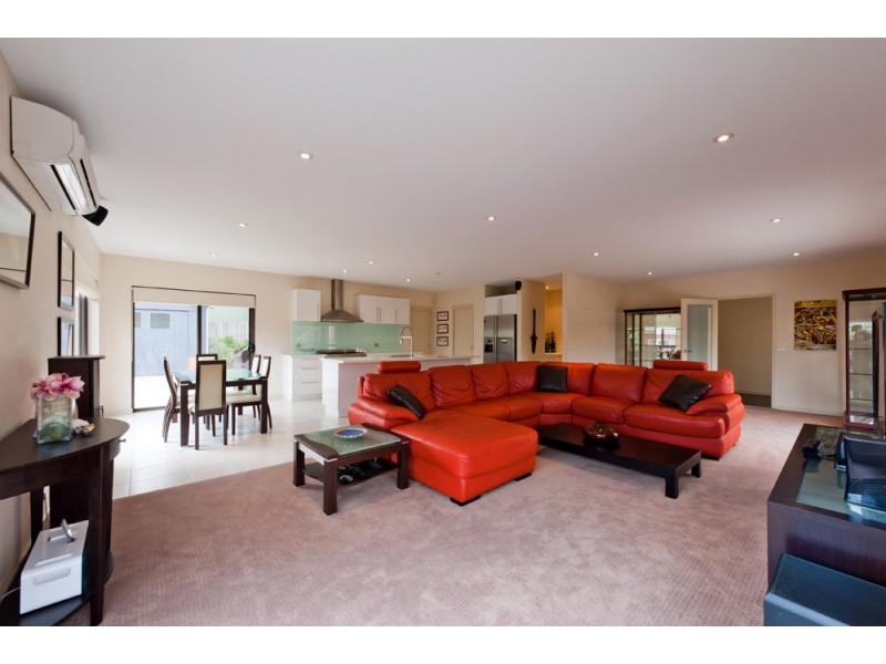 25 Jennings Street, New Town TAS 7008