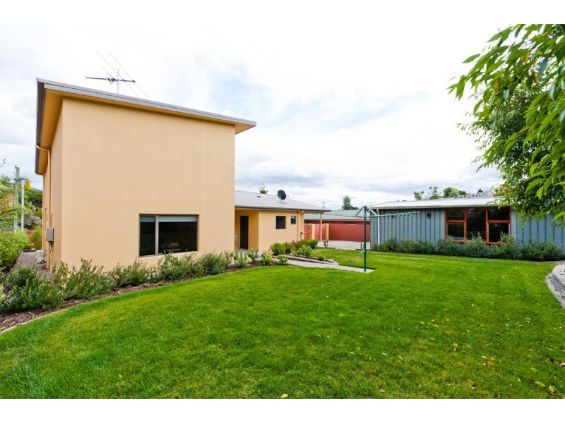 25 Jennings Street, New Town TAS 7008