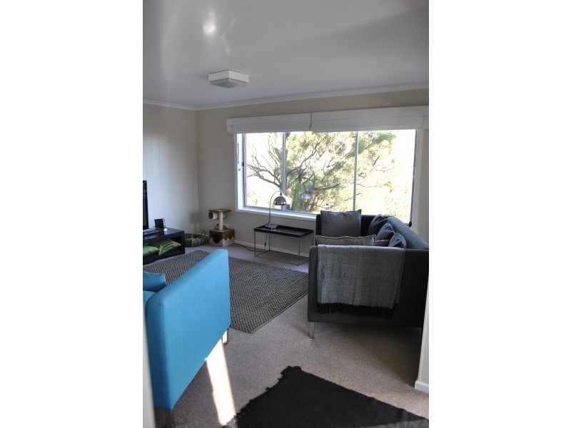 2/5 Castlereagh  Court, Lenah Valley TAS 7008