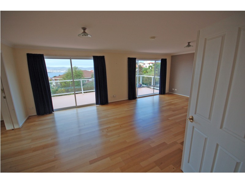 437 Churchill Avenue, Sandy Bay TAS 7005
