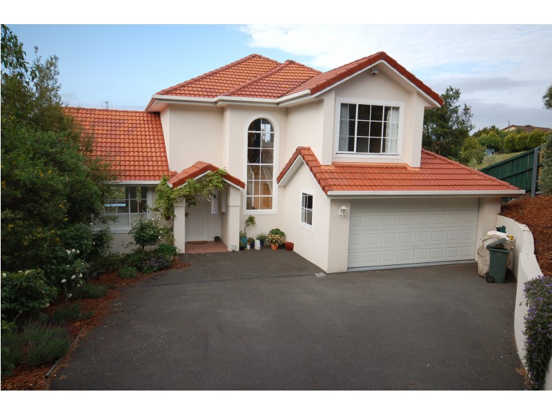 437 Churchill Avenue, Sandy Bay TAS 7005
