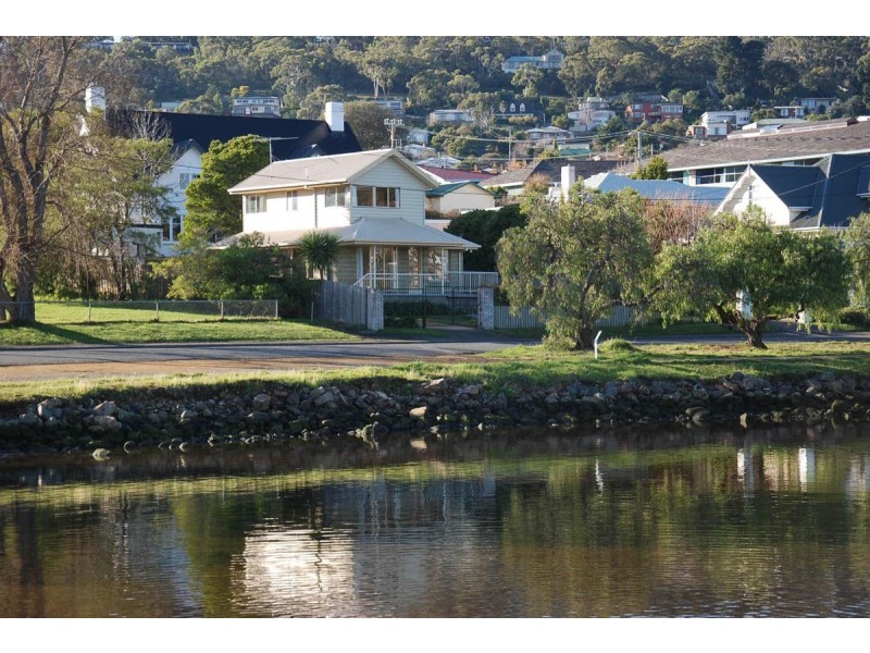 7  Esplanade, Lindisfarne TAS 7015