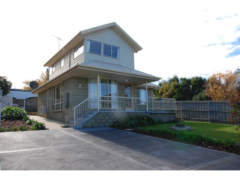 7  Esplanade, Lindisfarne TAS 7015
