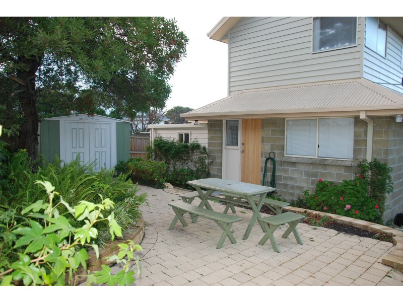 7  Esplanade, Lindisfarne TAS 7015