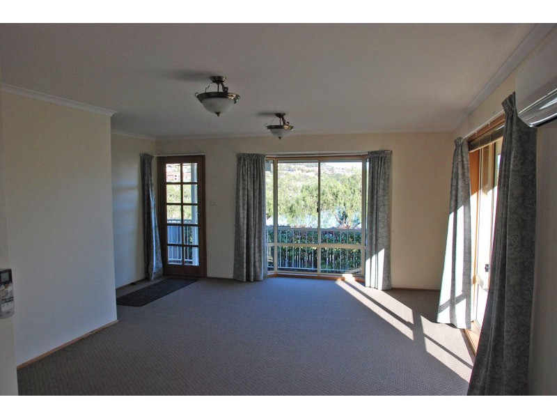 7  Esplanade, Lindisfarne TAS 7015