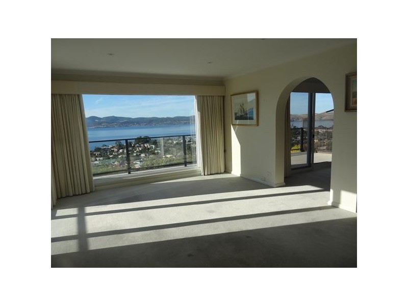 1/459 Churchill Avenue, Sandy Bay TAS 7005