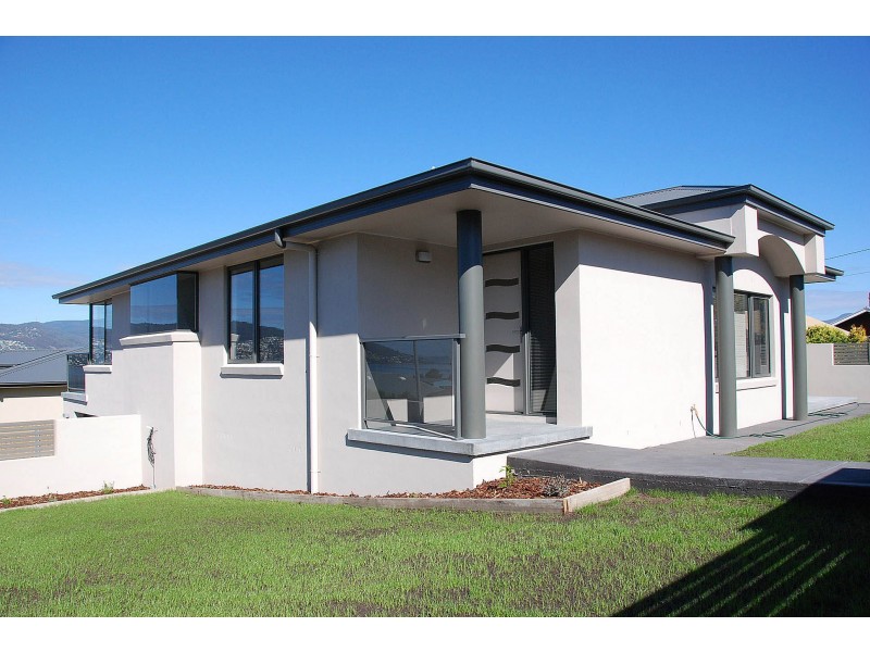 11 Buchanan Street, Bellerive TAS 7018
