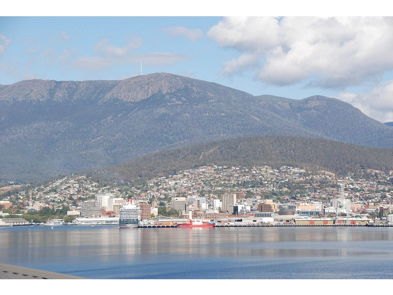 11 Buchanan Street, Bellerive TAS 7018