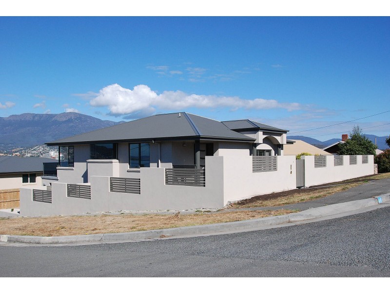 11 Buchanan Street, Bellerive TAS 7018