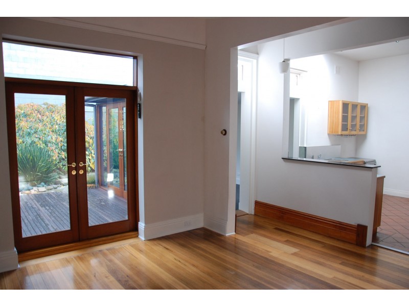15 Strahan Street, North Hobart TAS 7000