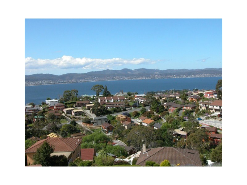 31 Edith Avenue, Sandy Bay TAS 7005