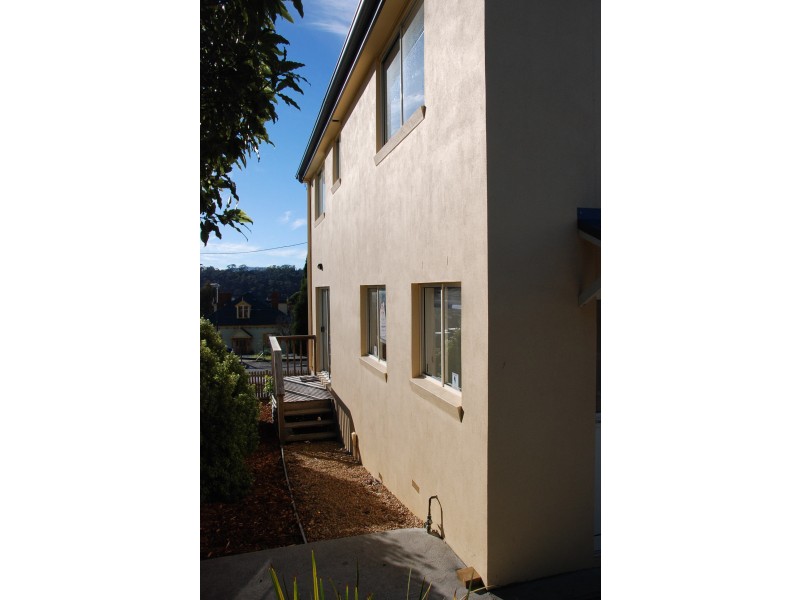 2/430 Elizabeth Street, North Hobart TAS 7000