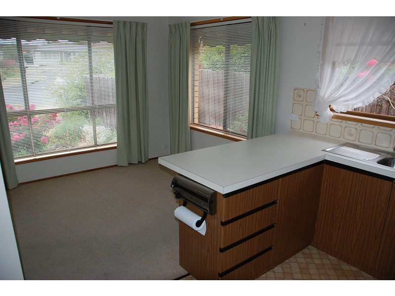 1/36 Shoreline  Drive, Howrah TAS 7018