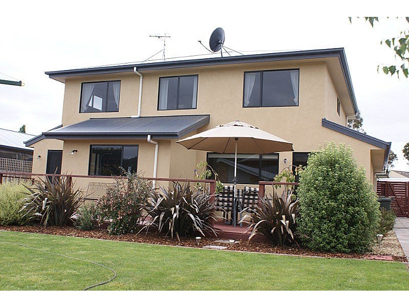 11 Crimson Drive, Margate TAS 7054