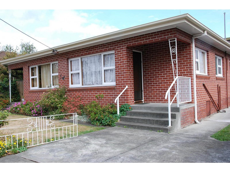 2/6 Marsh Street, New Town TAS 7008