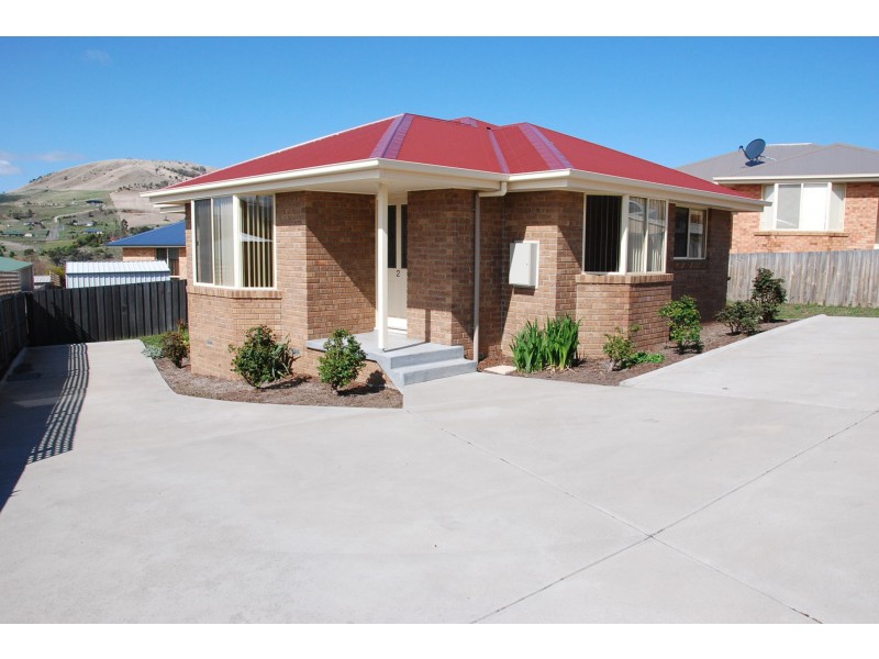 2/1 Howlett Court, Brighton TAS 7030