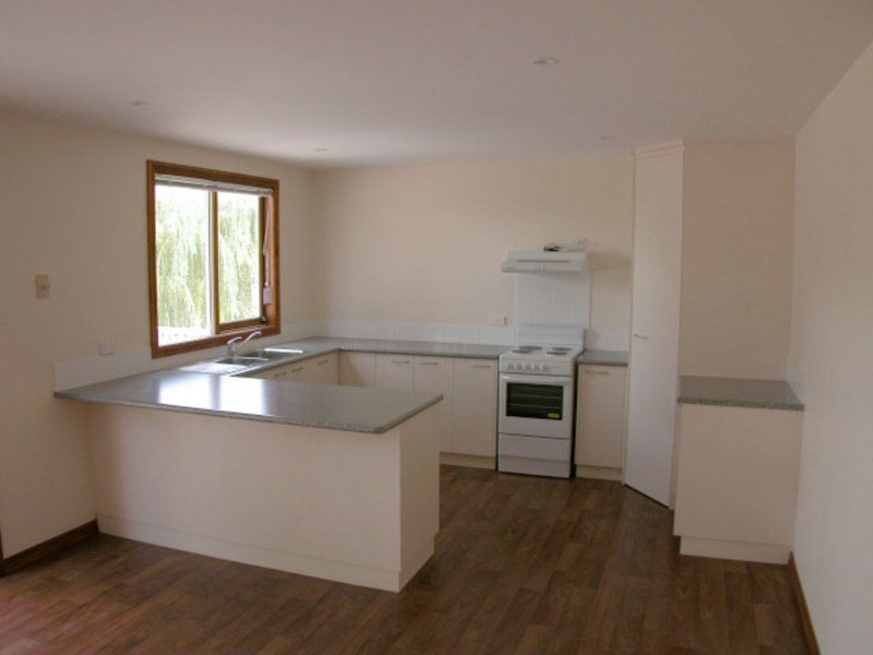 3 Lipscombe Avenue, Sandy Bay TAS 7005