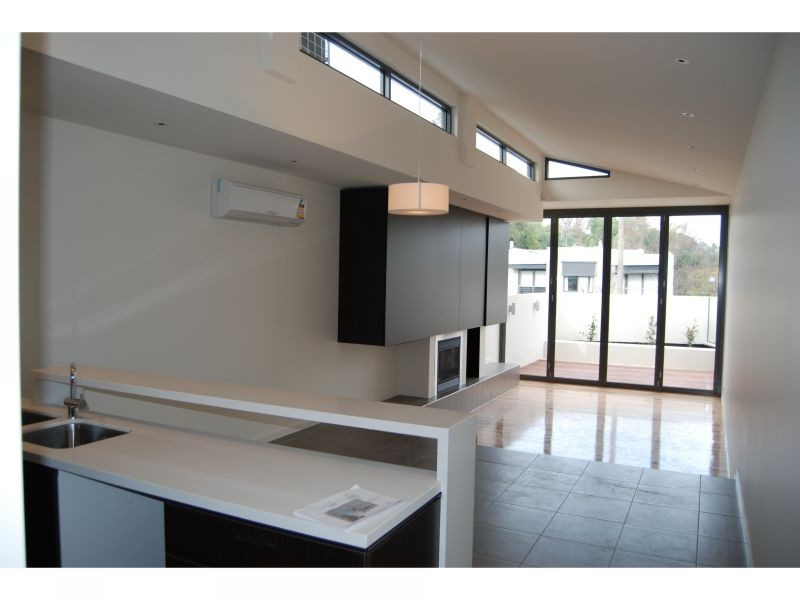 3/10 Urquhart Street, Northcote VIC 3070