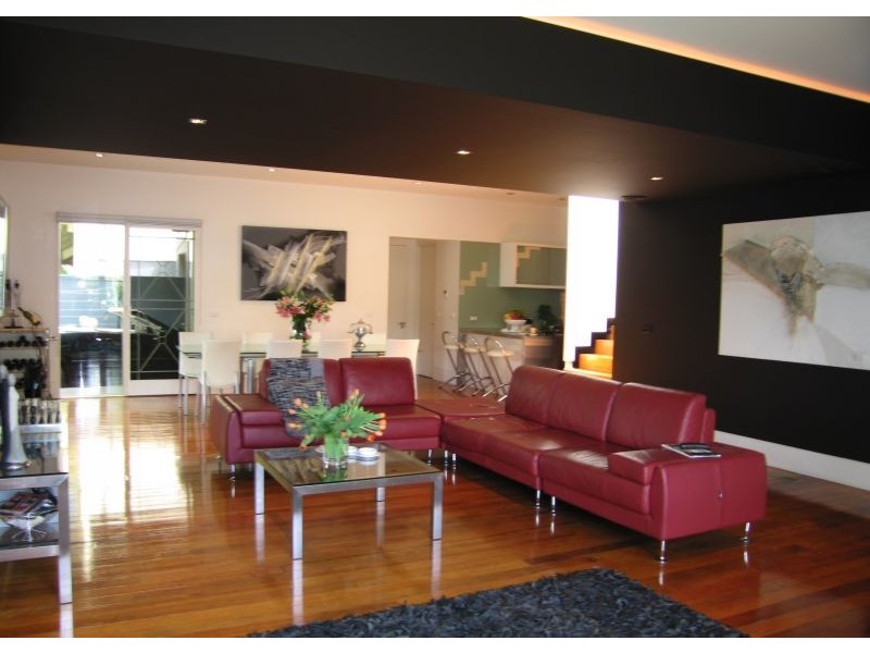 6 Glenhuntly Road, Elwood VIC 3184