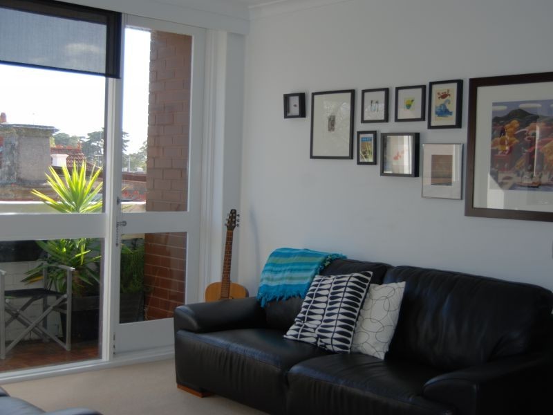 V14/211 Canterbury Road, St Kilda West VIC 3182