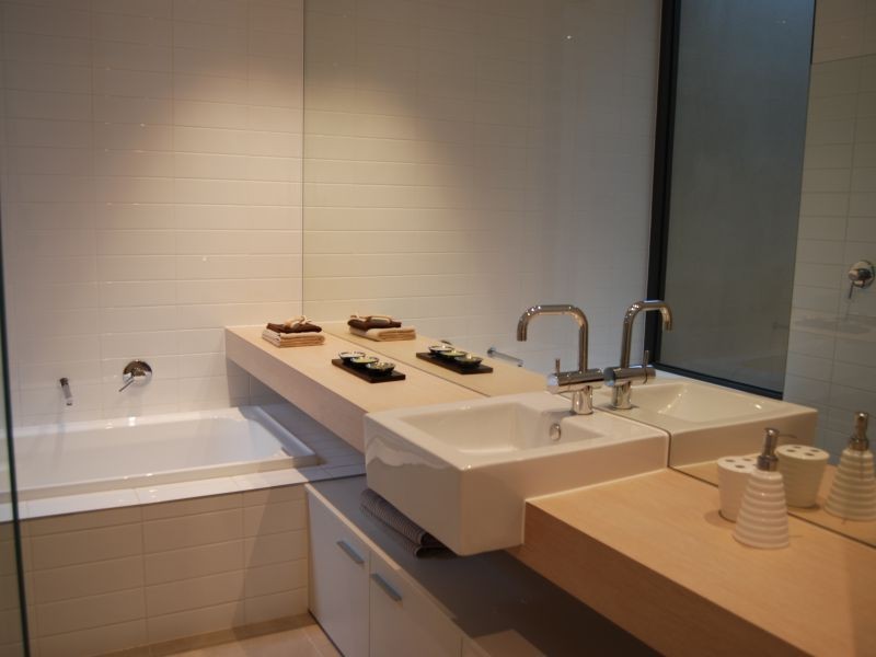 8A Urquhart Street, Clifton Hill VIC 3068