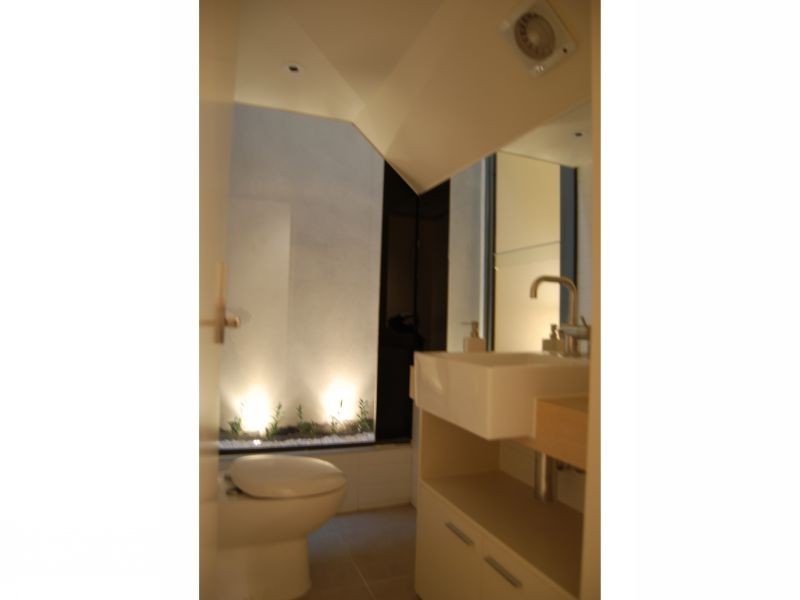 8A Urquhart Street, Clifton Hill VIC 3068