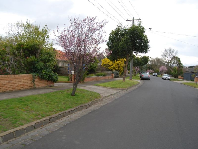 29 Elm Grove, Kew East VIC 3102