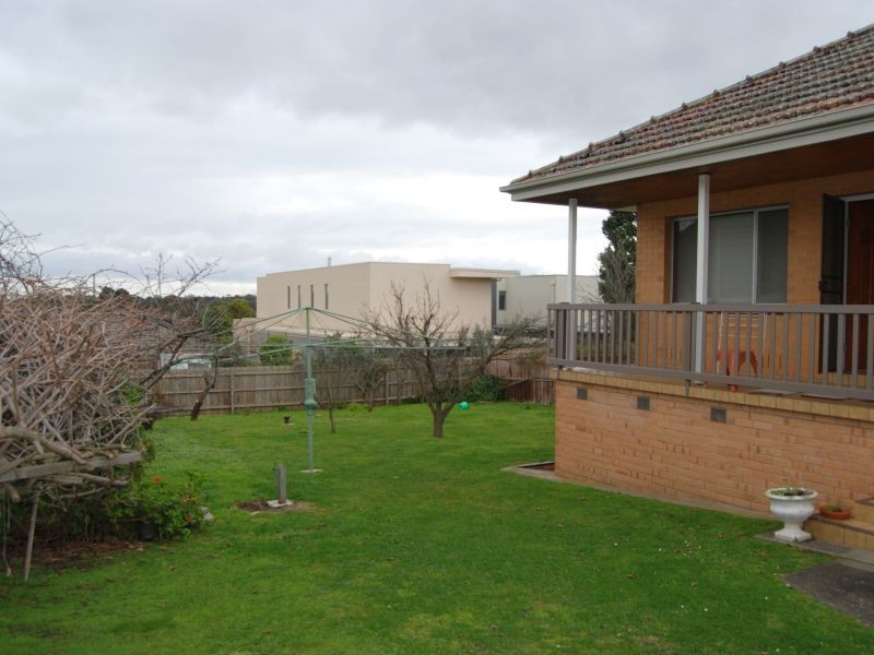 29 Elm Grove, Kew East VIC 3102