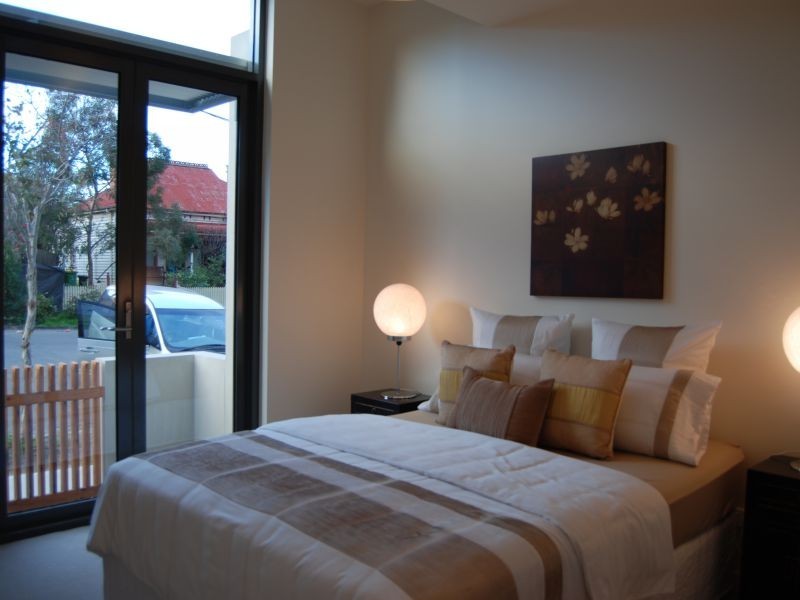 8B Urquhart Street, Clifton Hill VIC 3068