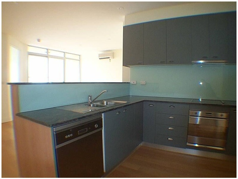 8/330 Drummond Street, Carlton VIC 3053