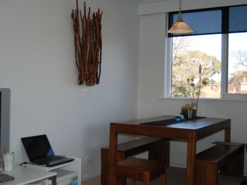 V14/211 Canterbury Road, St Kilda West VIC 3182