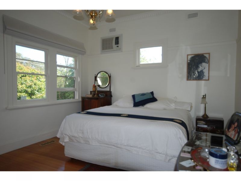 8 Saxby Road, Malvern East VIC 3145