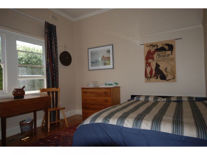 8 Saxby Road, Malvern East VIC 3145