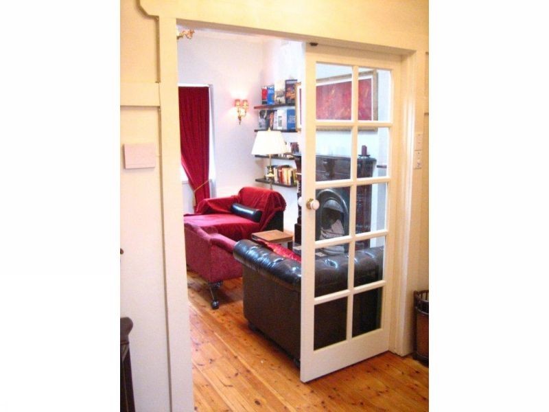 6 Hood Street, Elwood VIC 3184