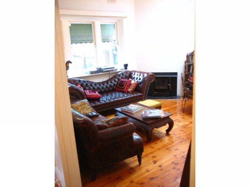 6 Hood Street, Elwood VIC 3184