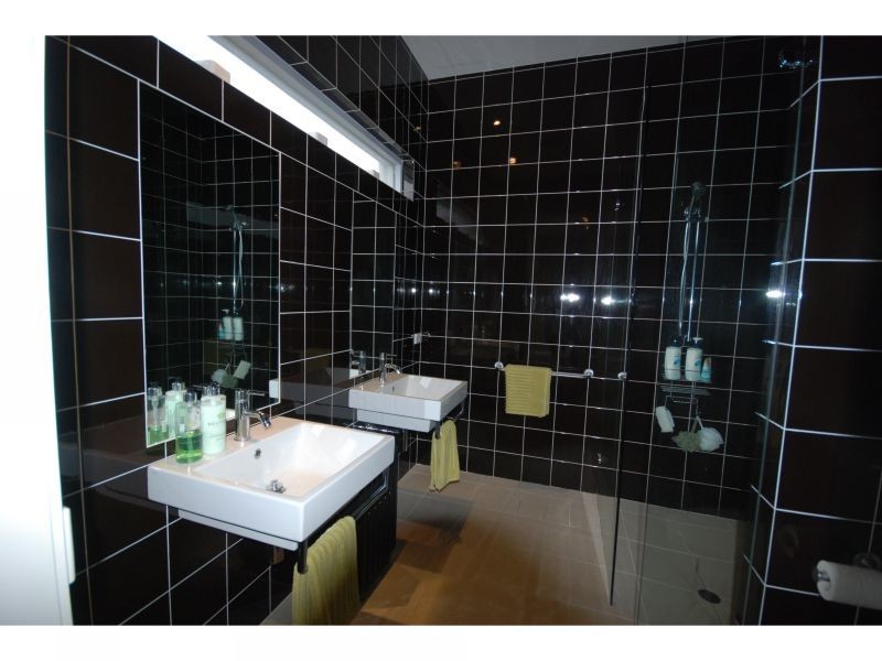 17 Park Drive, Clifton Hill VIC 3068