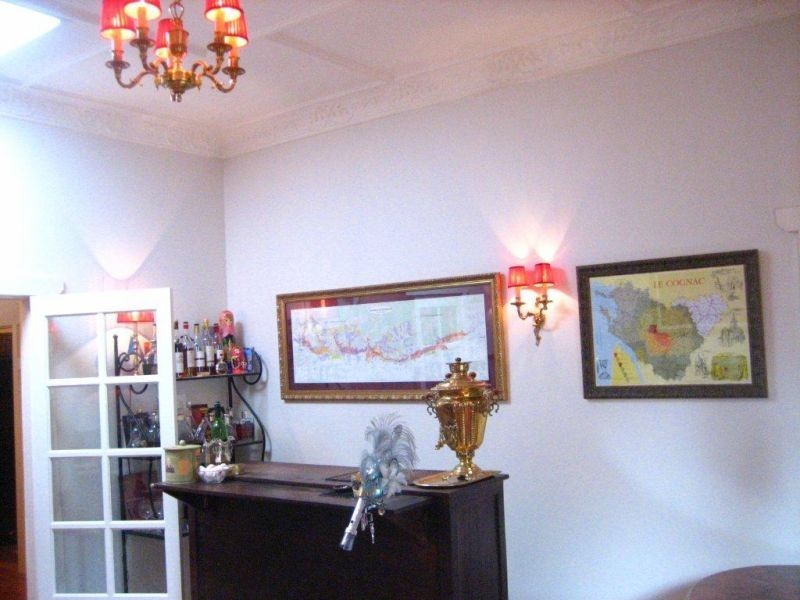 6 Hood Street, Elwood VIC 3184