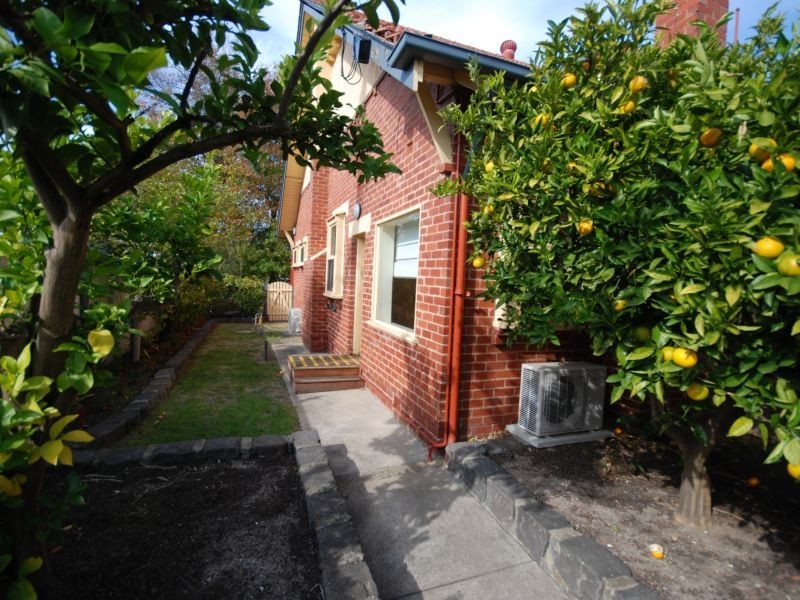 294 Warrigal Road, Glen Iris VIC 3146