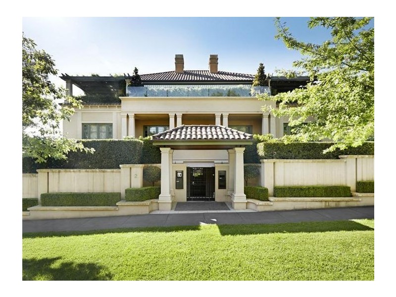 3/2 Lansell Road, Toorak VIC 3142