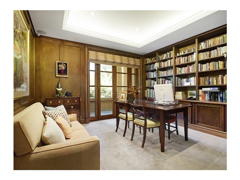 3/2 Lansell Road, Toorak VIC 3142